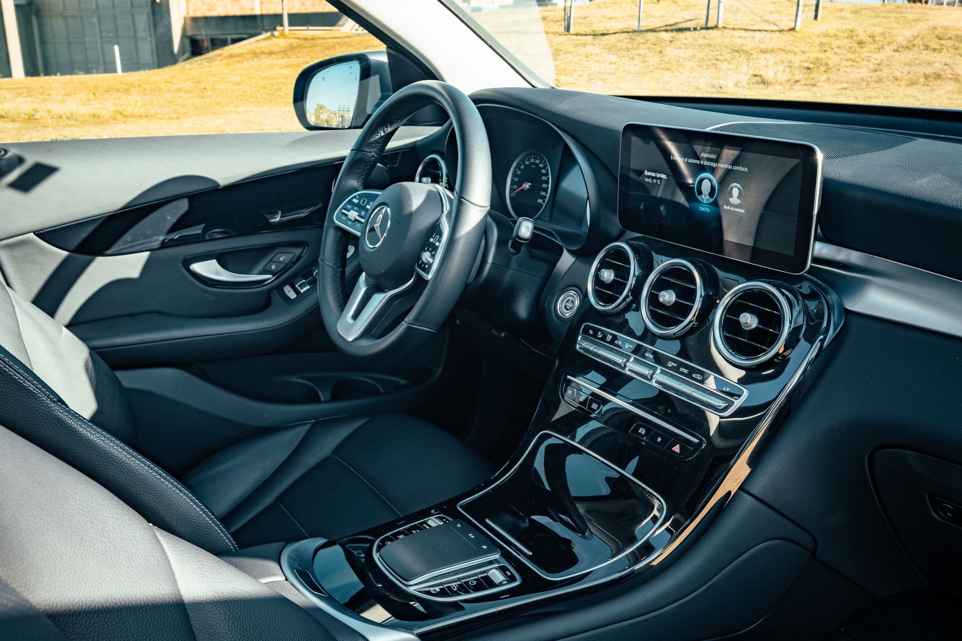 Mercedes-Benz GLC 200 - Detalle cockpit